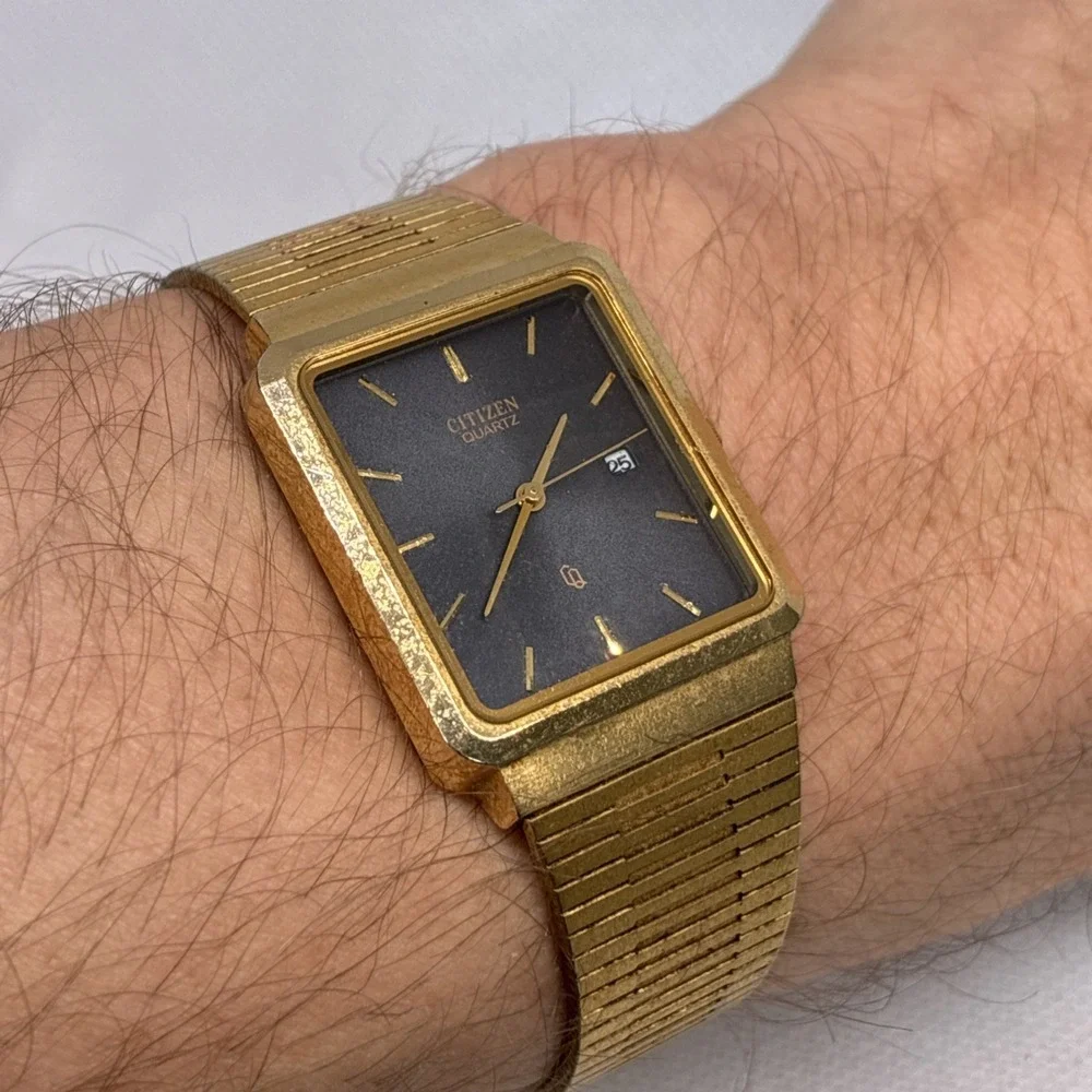 Vtg Citizen Unisex Gold Tone Smoke Grey Dial Quartz Watch T15537 - Working!